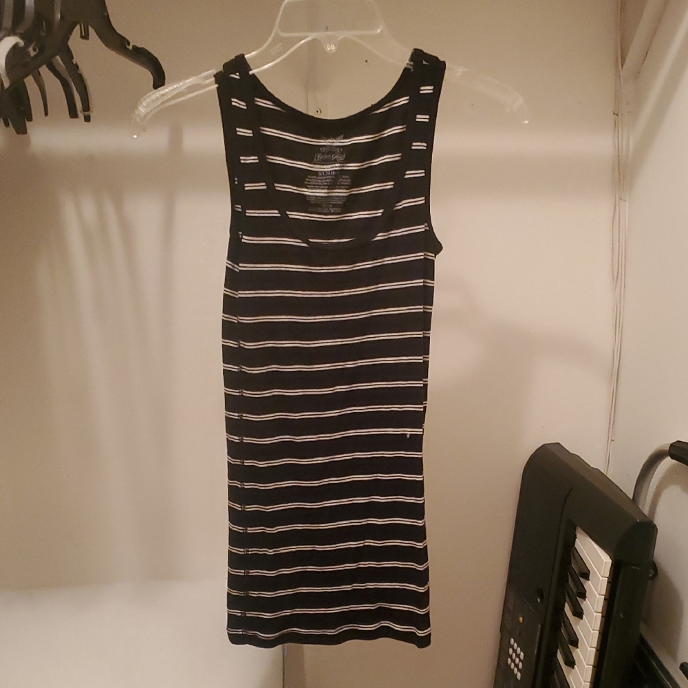 Faded Glory Black and White Striped Tank Top